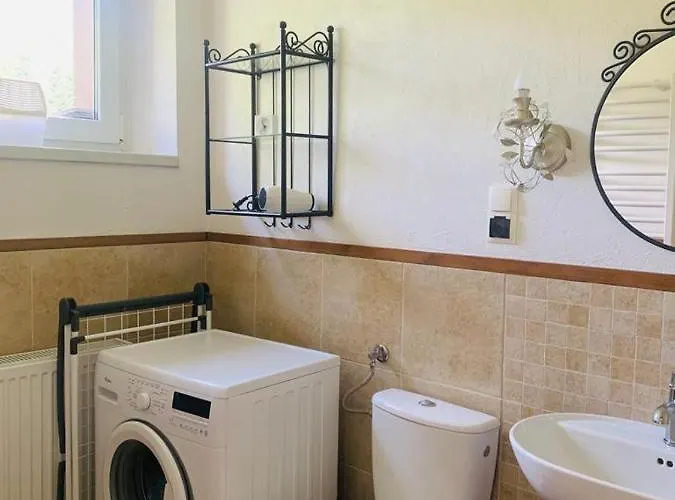 בית נופש Tutaj Sielankowo אוסטראון